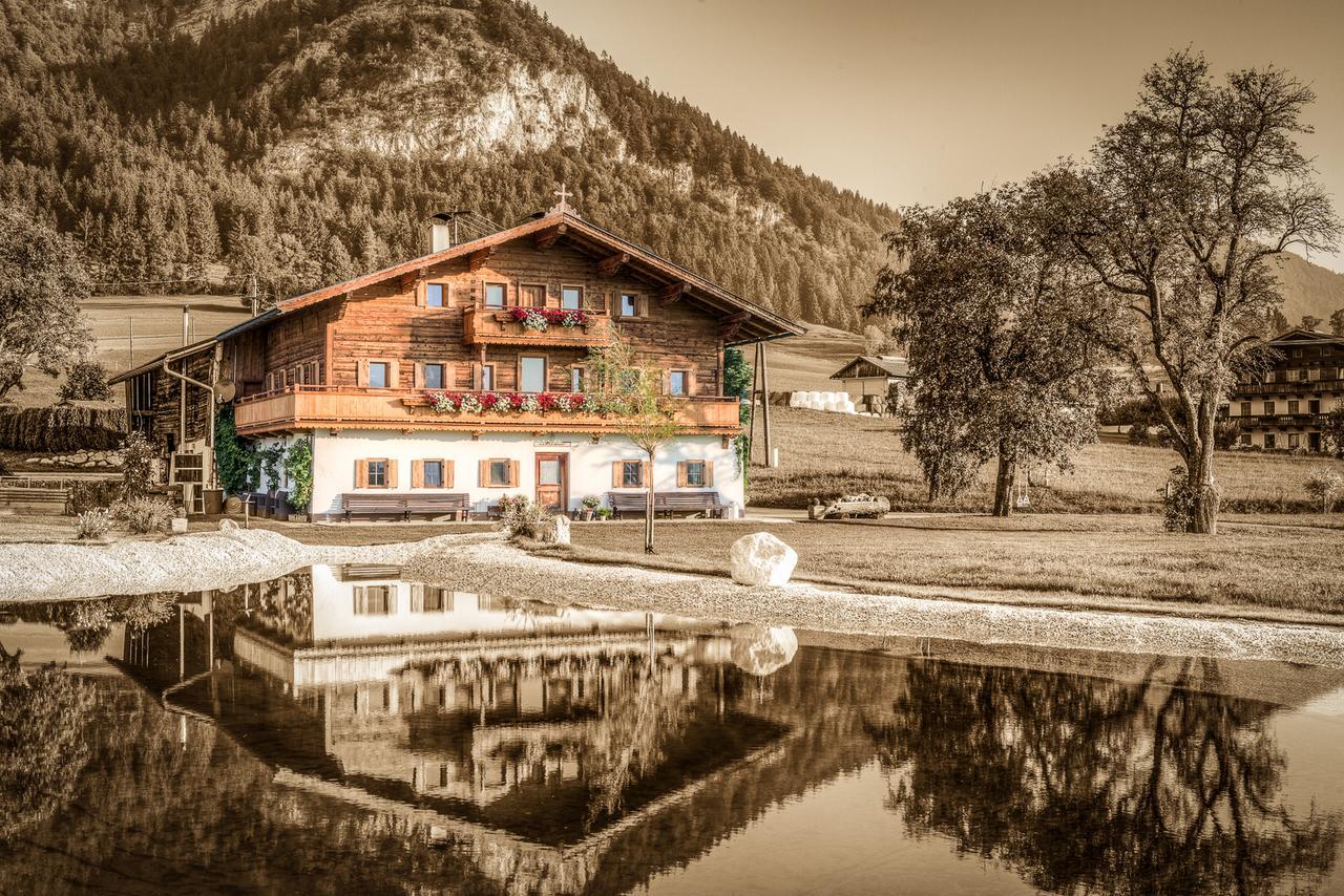 Narzenhof Wellness Chalets, Familien&Luxus Apartments am Bauernhof St. Johann in Tirol Exterior foto